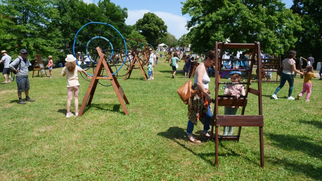 Photo extrait activité Les Instruments Géants